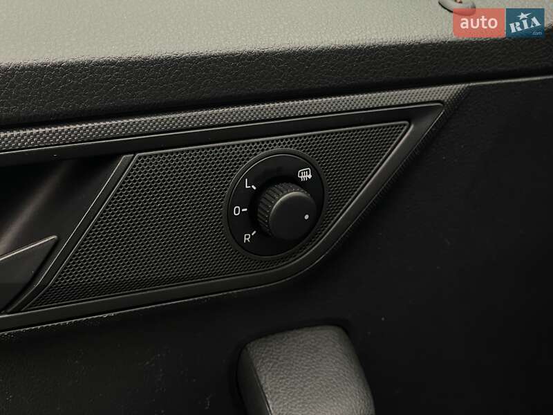 Хэтчбек Skoda Fabia 2018 в Киеве