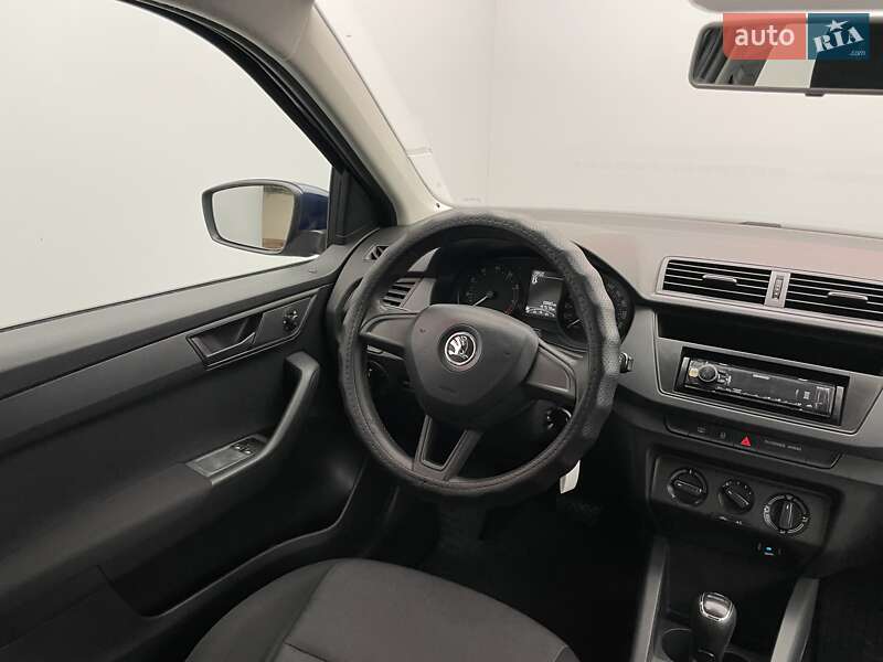 Хэтчбек Skoda Fabia 2016 в Киеве