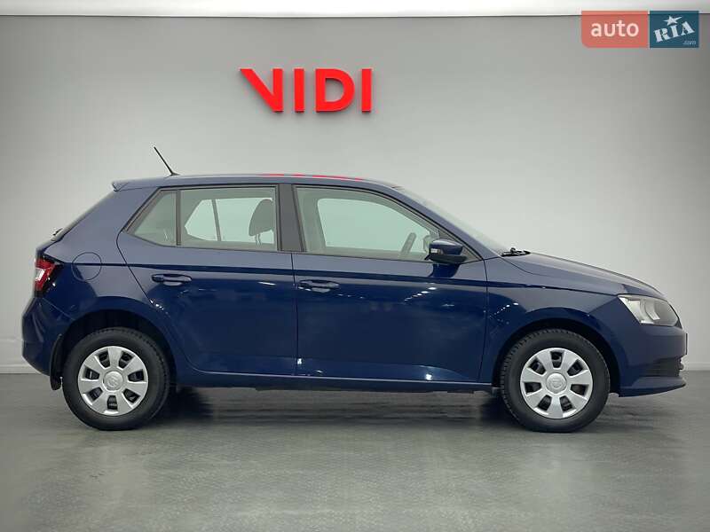 Хэтчбек Skoda Fabia 2016 в Киеве