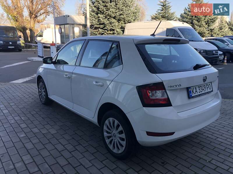 Хэтчбек Skoda Fabia 2019 в Киеве