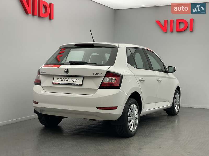 Хэтчбек Skoda Fabia 2018 в Киеве