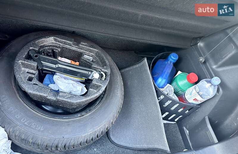 Хэтчбек Skoda Fabia 2011 в Хусте