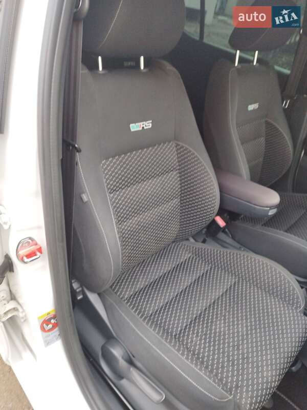 Хэтчбек Skoda Fabia 2012 в Теплике