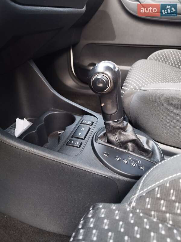 Хэтчбек Skoda Fabia 2012 в Теплике