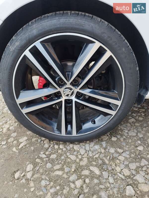 Хэтчбек Skoda Fabia 2012 в Теплике