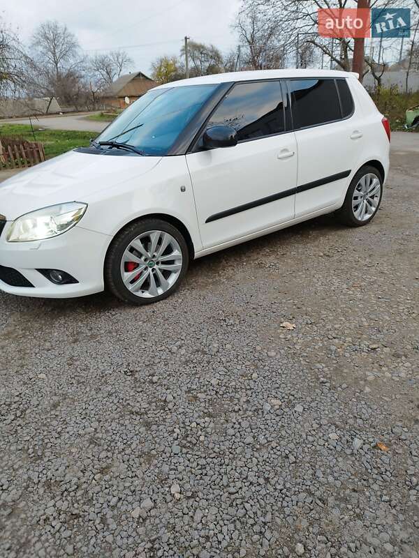 Хэтчбек Skoda Fabia 2012 в Теплике
