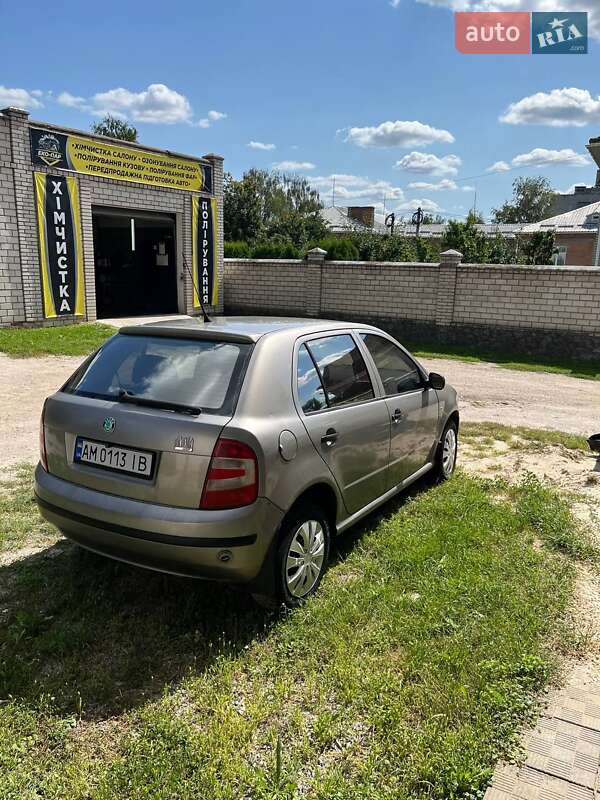 Хэтчбек Skoda Fabia 2006 в Бердичеве
