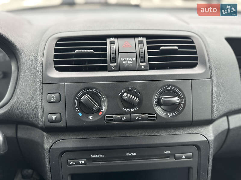 Универсал Skoda Fabia 2011 в Ровно фото 47 Универсал Skoda Fabia 2011 в Ровно