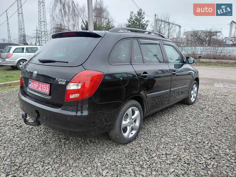 Универсал Skoda Fabia 2009 в Ровно фото 7 Универсал Skoda Fabia 2009 в Ровно