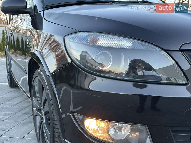 Хэтчбек Skoda Fabia 2013 в Луцке