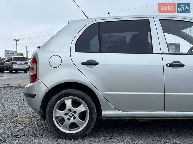 Хэтчбек Skoda Fabia 2006 в Львове