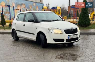 Хэтчбек Skoda Fabia 2009 в Львове