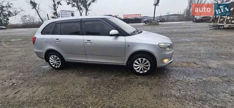 Универсал Skoda Fabia 2012 в Белогородке