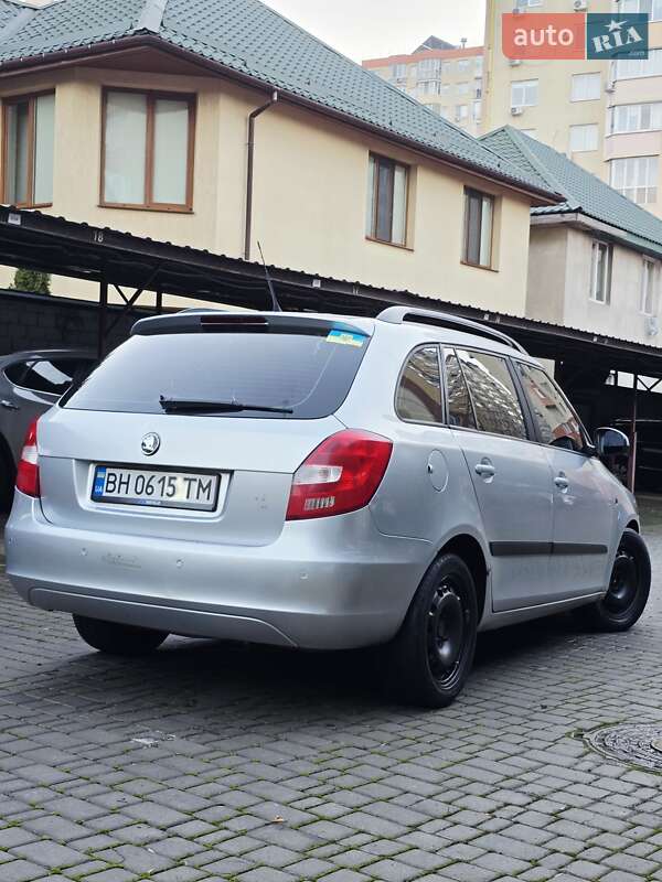 Універсал Skoda Fabia 2011 в Одесі