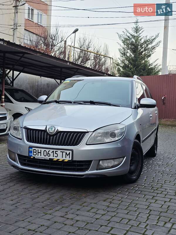 Універсал Skoda Fabia 2011 в Одесі