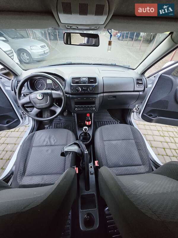 Універсал Skoda Fabia 2011 в Одесі