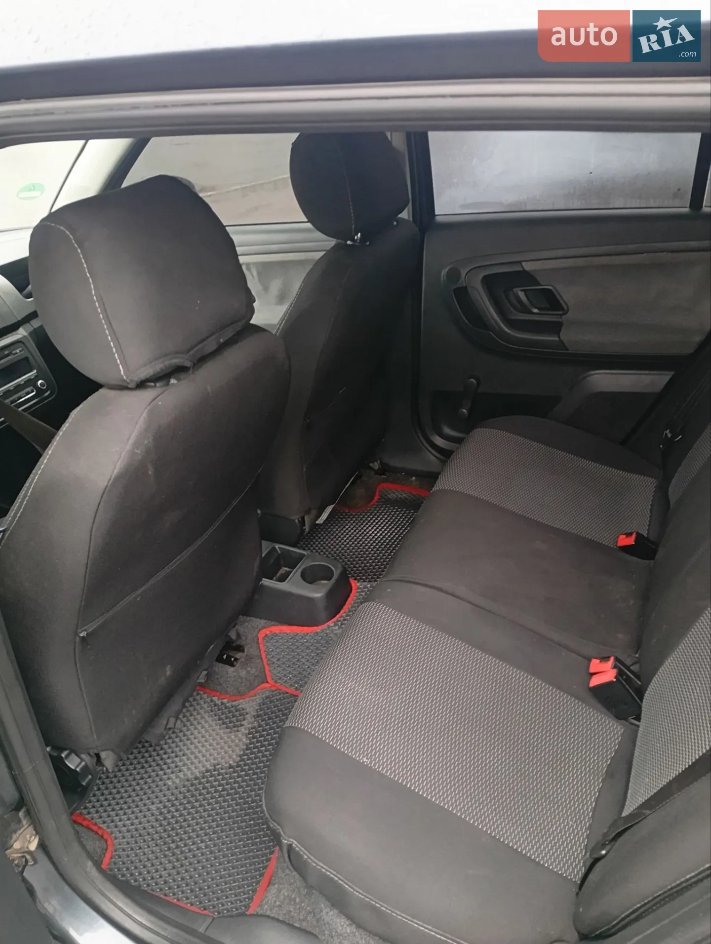 2010 Skoda Fabia - мініатюра 6