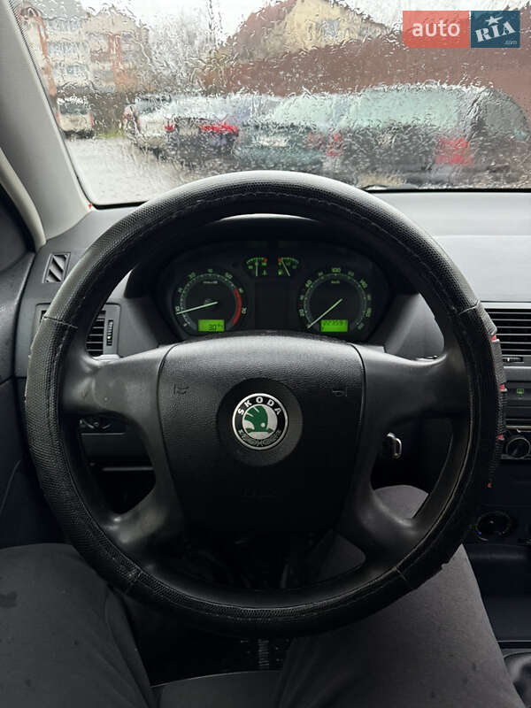 Универсал Skoda Fabia 2006 в Чернигове