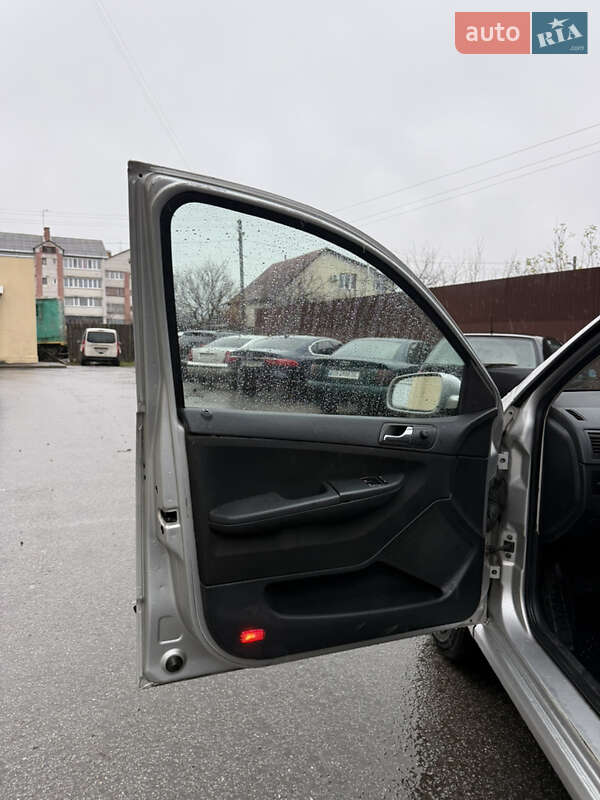 Универсал Skoda Fabia 2006 в Чернигове