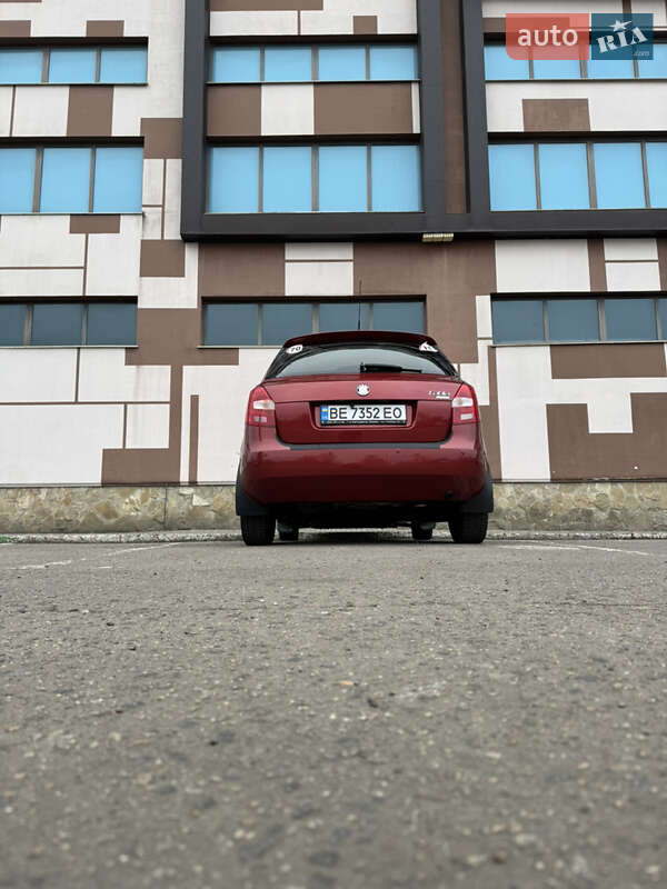 Хэтчбек Skoda Fabia 2008 в Николаеве