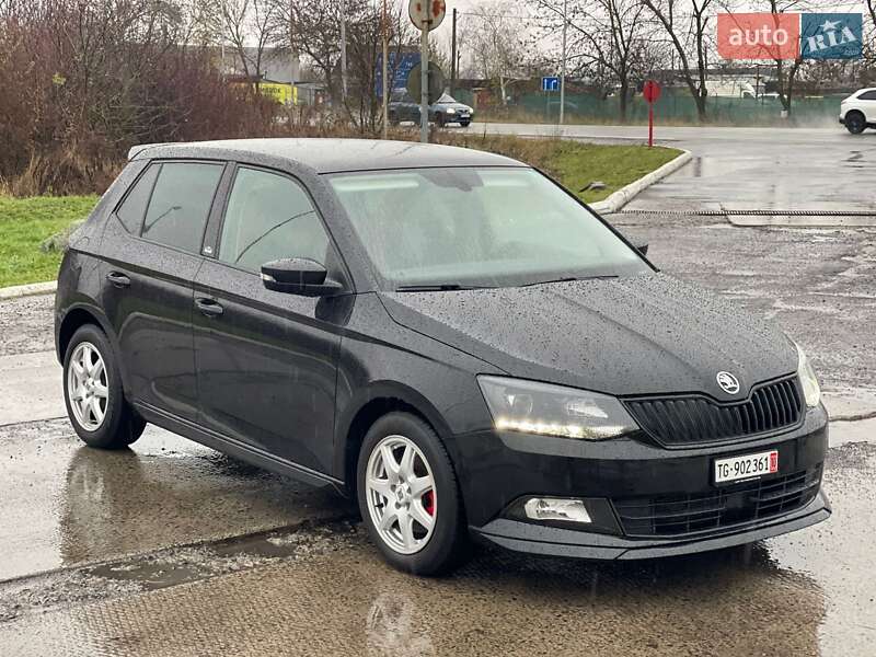 Хэтчбек Skoda Fabia 2016 в Ужгороде