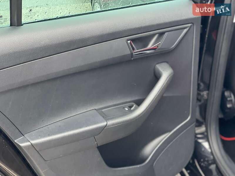 Хэтчбек Skoda Fabia 2016 в Ужгороде