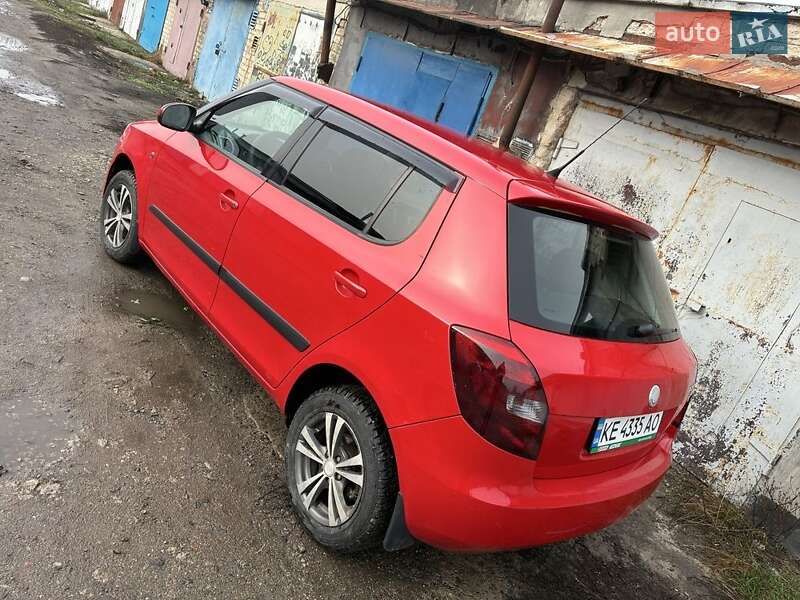 Хетчбек Skoda Fabia 2008 в Вільногірську
