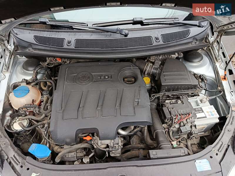 Универсал Skoda Fabia 2012 в Гусятине