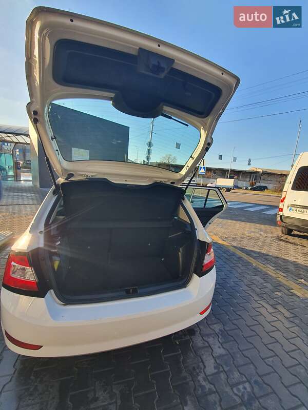 Хэтчбек Skoda Fabia 2019 в Киеве