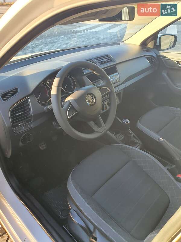 Хэтчбек Skoda Fabia 2019 в Киеве