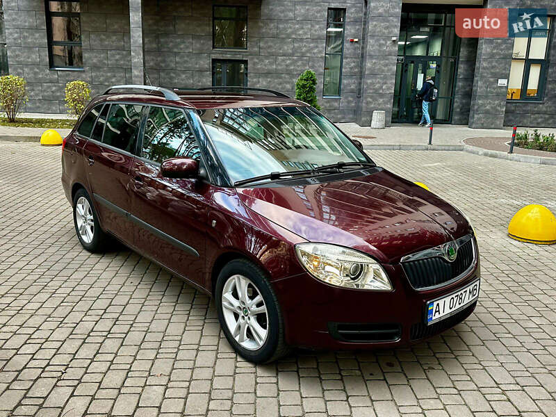 Универсал Skoda Fabia 2009 в Киеве