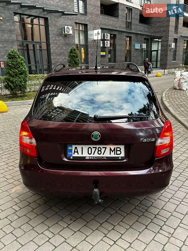 Универсал Skoda Fabia 2009 в Киеве