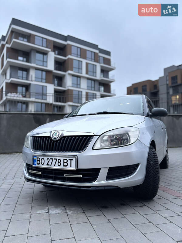 Универсал Skoda Fabia 2011 в Тернополе
