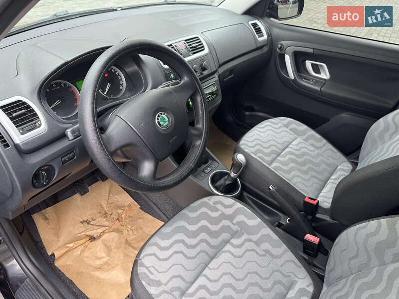 Хэтчбек Skoda Fabia 2008 в Днепре