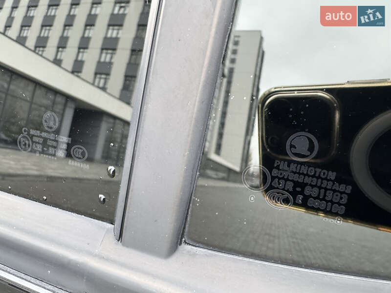 Хэтчбек Skoda Fabia 2008 в Днепре