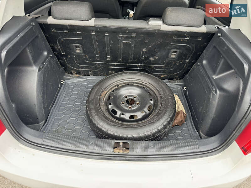 Хетчбек Skoda Fabia 2011 в Борисполі