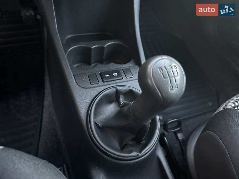 Універсал Skoda Fabia 2008 в Луцьку