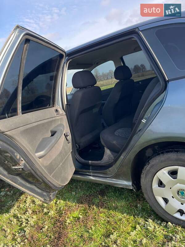 Универсал Skoda Fabia 2005 в Днепре
