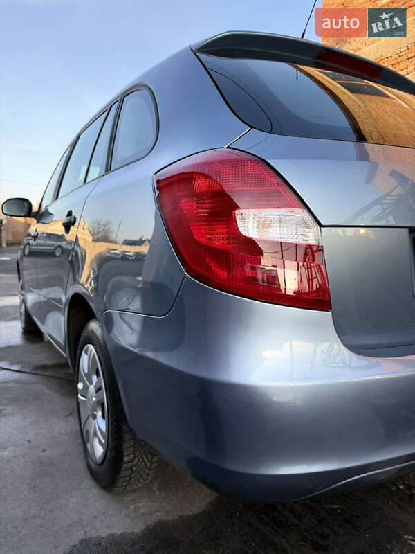 Універсал Skoda Fabia 2011 в Луцьку