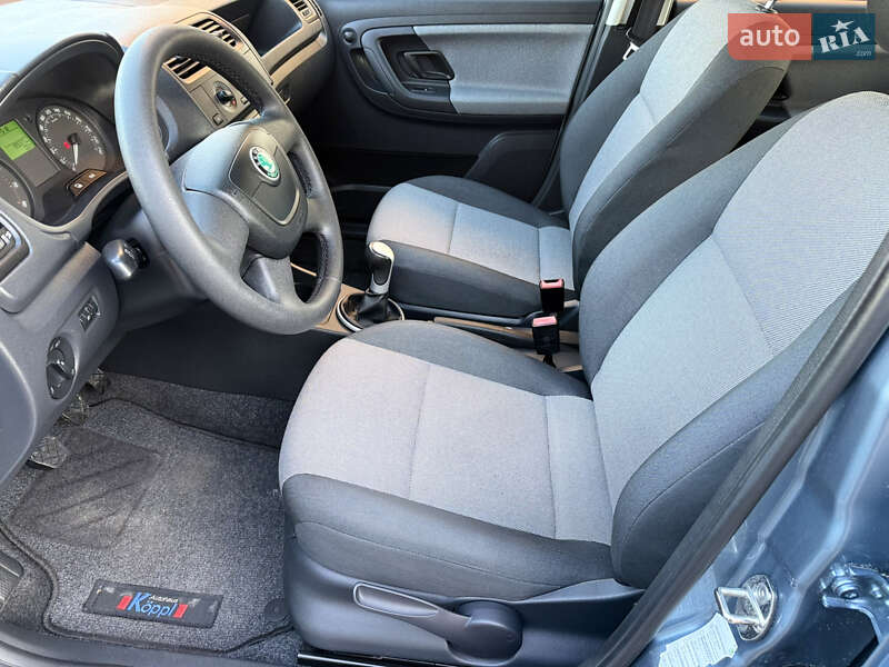 Універсал Skoda Fabia 2011 в Луцьку