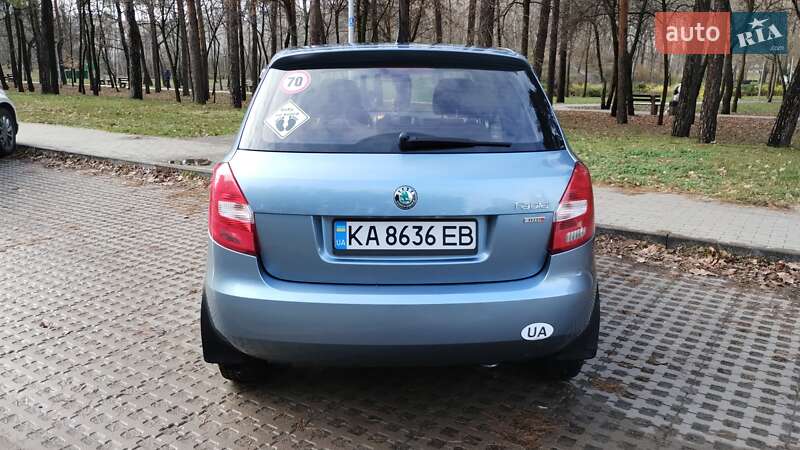 Хетчбек Skoda Fabia 2012 в Києві