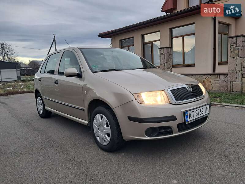 Хэтчбек Skoda Fabia 2005 в Ивано-Франковске
