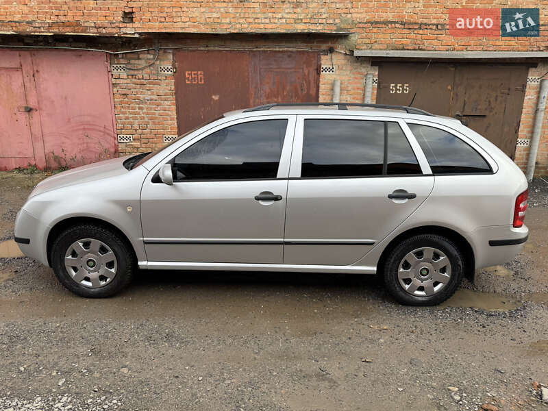 Універсал Skoda Fabia 2004 в Вінниці