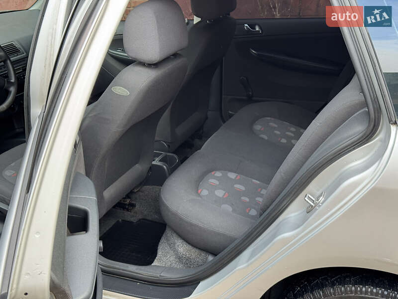 Універсал Skoda Fabia 2004 в Вінниці