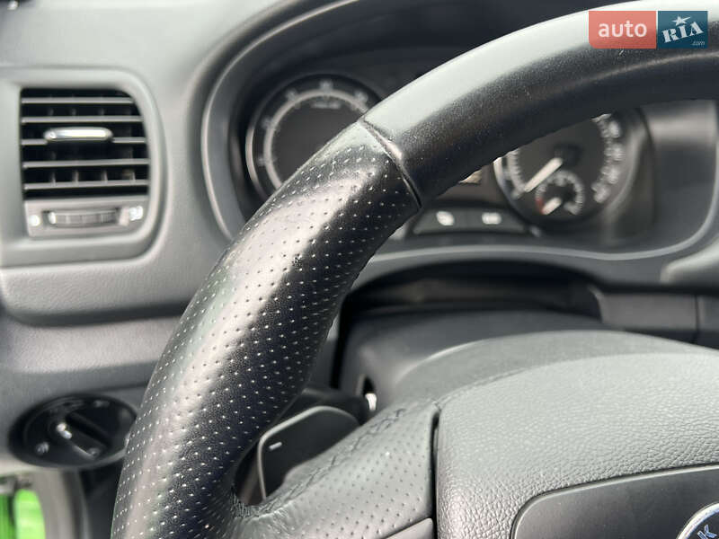 Хетчбек Skoda Fabia 2011 в Луцьку