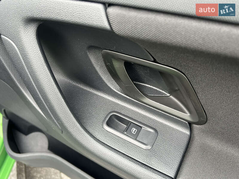 Хетчбек Skoda Fabia 2011 в Луцьку