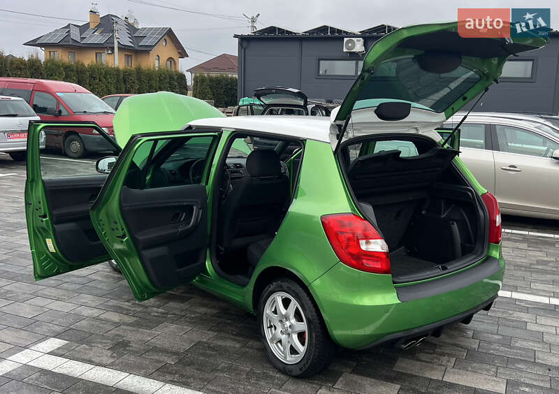 Хетчбек Skoda Fabia 2011 в Луцьку