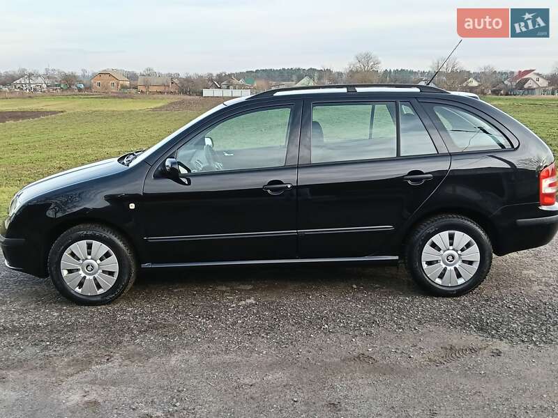 Универсал Skoda Fabia 2004 в Виннице