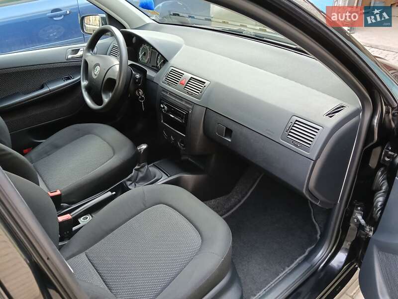 Универсал Skoda Fabia 2004 в Виннице