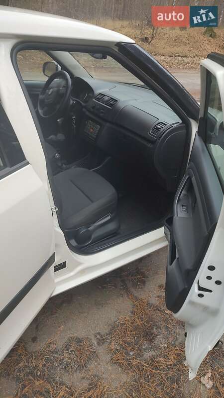 Універсал Skoda Fabia 2012 в Черкасах